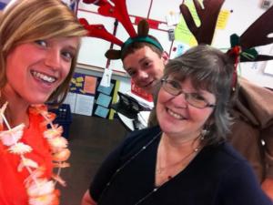 Two former students and I having an good time!